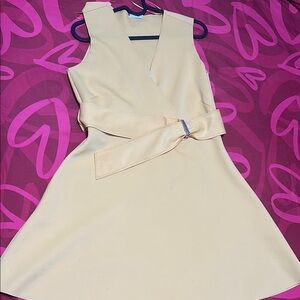 Elegant Beige Sleeveless Dress